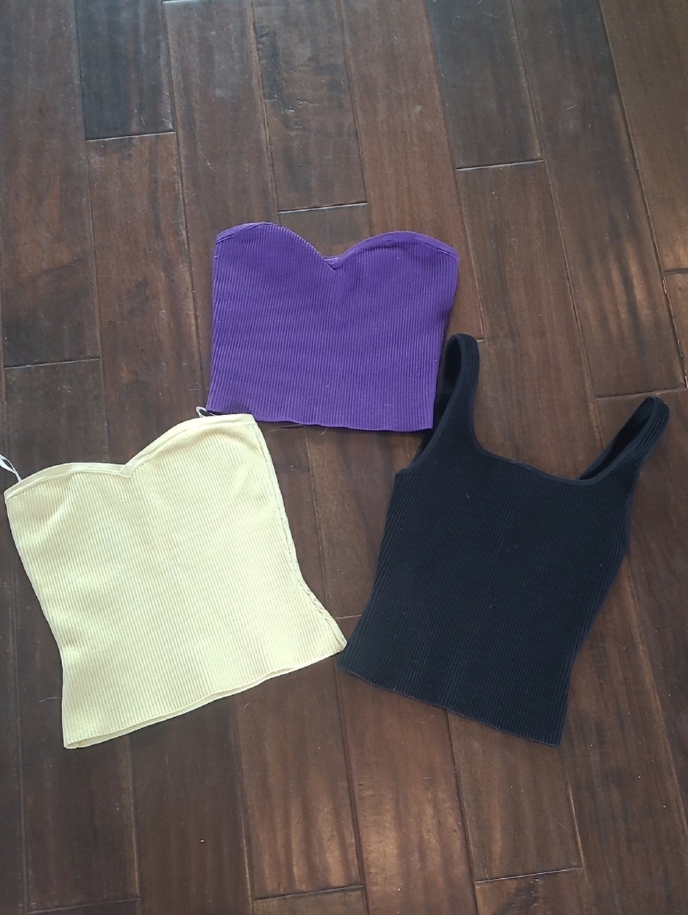 Aritzia Ribbed Tank & Sweetheart Crop Tops - Purple, Black, Mellow Yellow